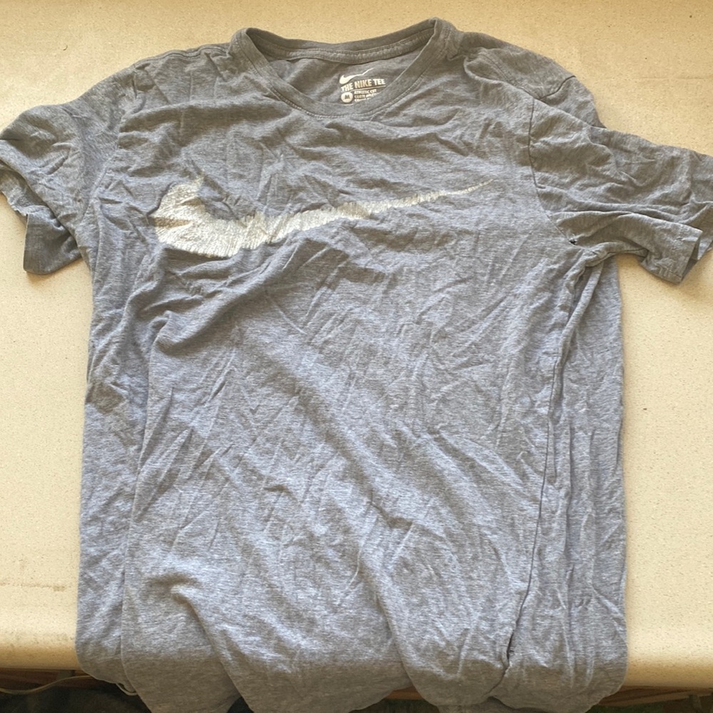 Nike short sleeve